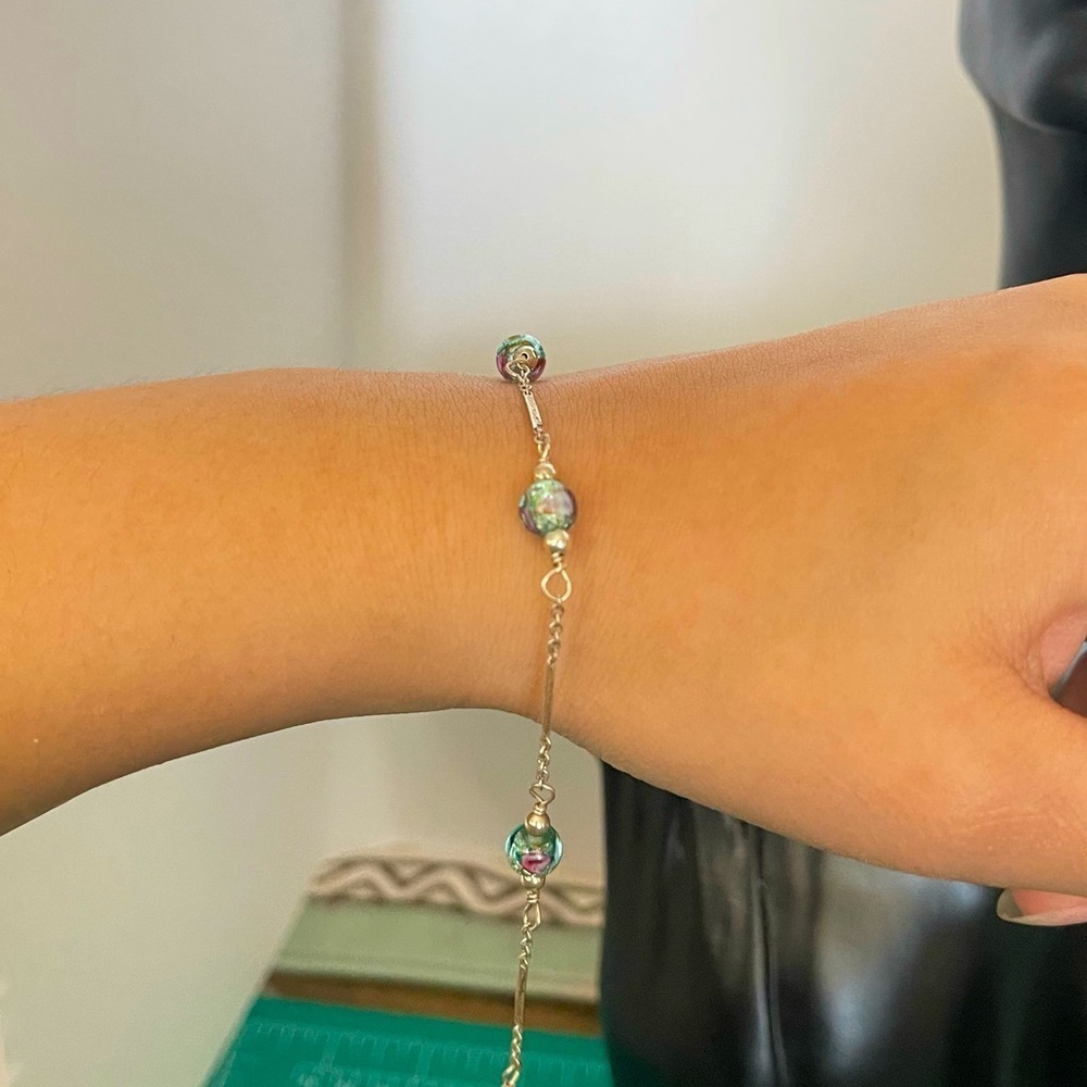 Floral beaded sterling silver bar bracelet - Picture 2 of 7